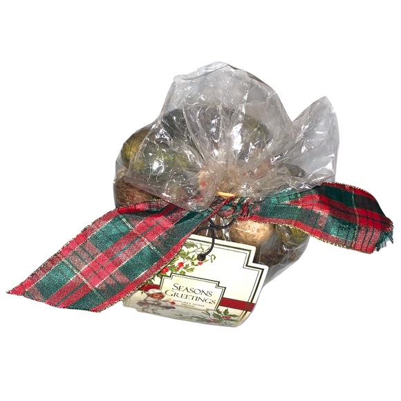 Winter Christmas Holiday Festive Botanical Home Decorations Seasonal Decor Scent - Picture 5 of 7